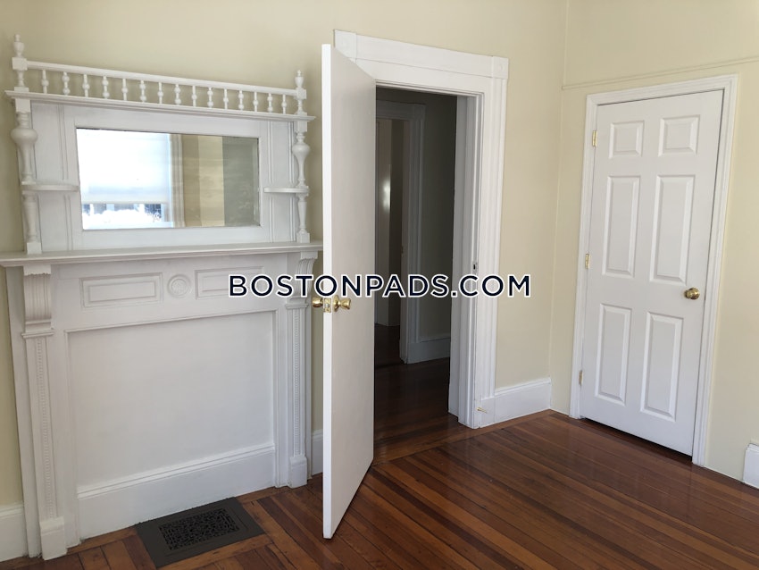 BOSTON - ALLSTON - 4 Beds, 2 Baths - Image 17