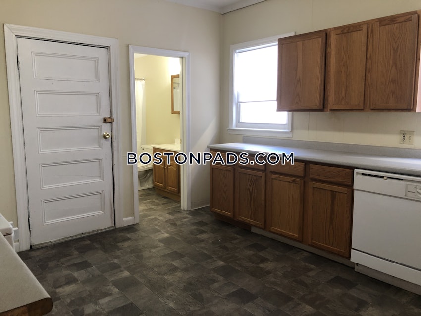 BOSTON - ALLSTON - 4 Beds, 2 Baths - Image 9