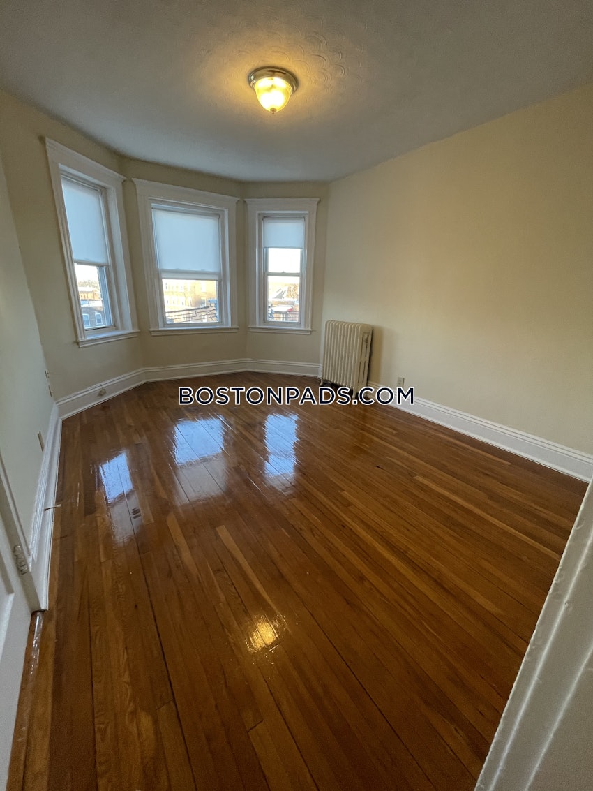 BOSTON - ALLSTON - 1 Bed, 1 Bath - Image 2