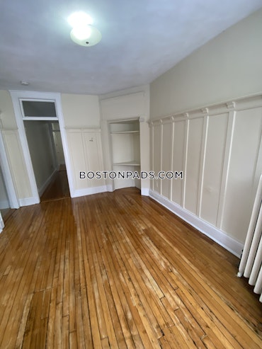 Boston - 3 Beds, 1 Baths