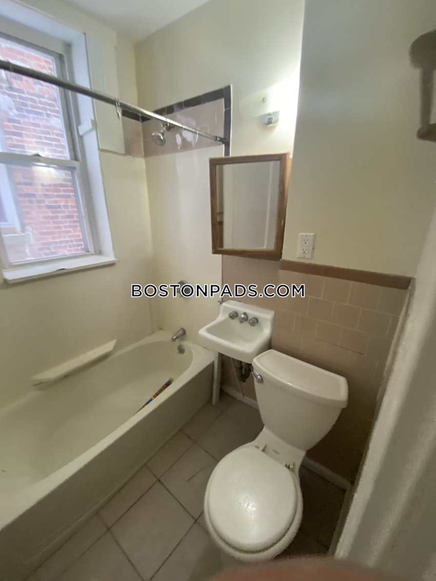 BOSTON - ALLSTON/BRIGHTON BORDER - 3 Beds, 1 Bath - Image 19