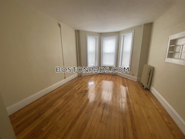 Boston - 2 Beds, 1 Baths