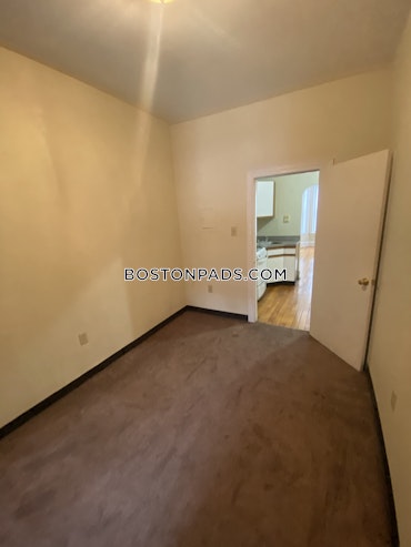 Boston - 2 Beds, 1 Baths