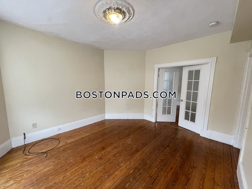 BOSTON - DORCHESTER - CENTER - 3 Beds, 1 Bath - Image 16