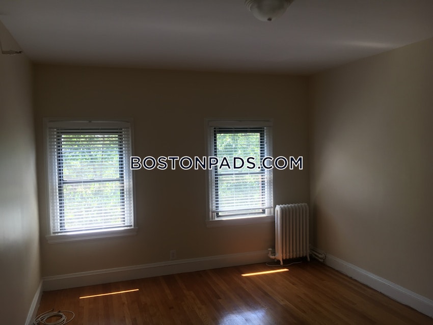 BROOKLINE- COOLIDGE CORNER - 1 Bed, 1 Bath - Image 1