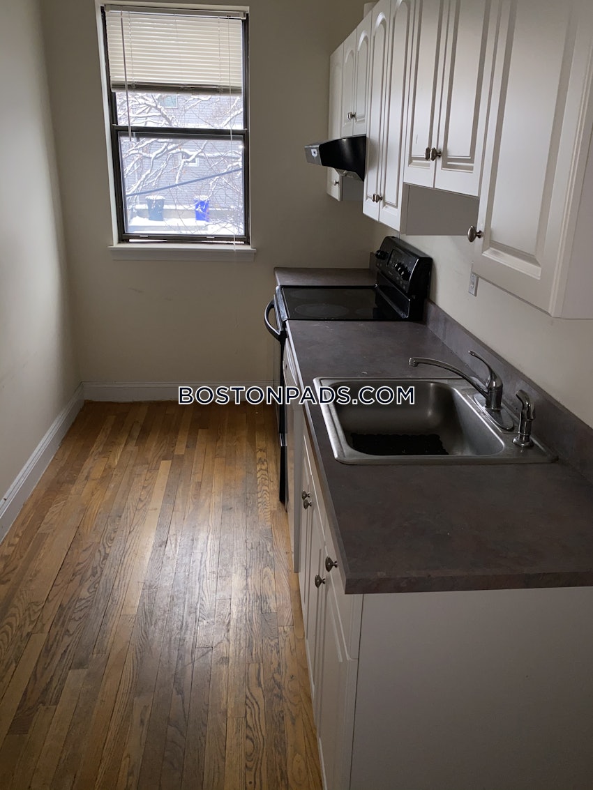 BOSTON - BRIGHTON- WASHINGTON ST./ ALLSTON ST. - 2 Beds, 1 Bath - Image 3