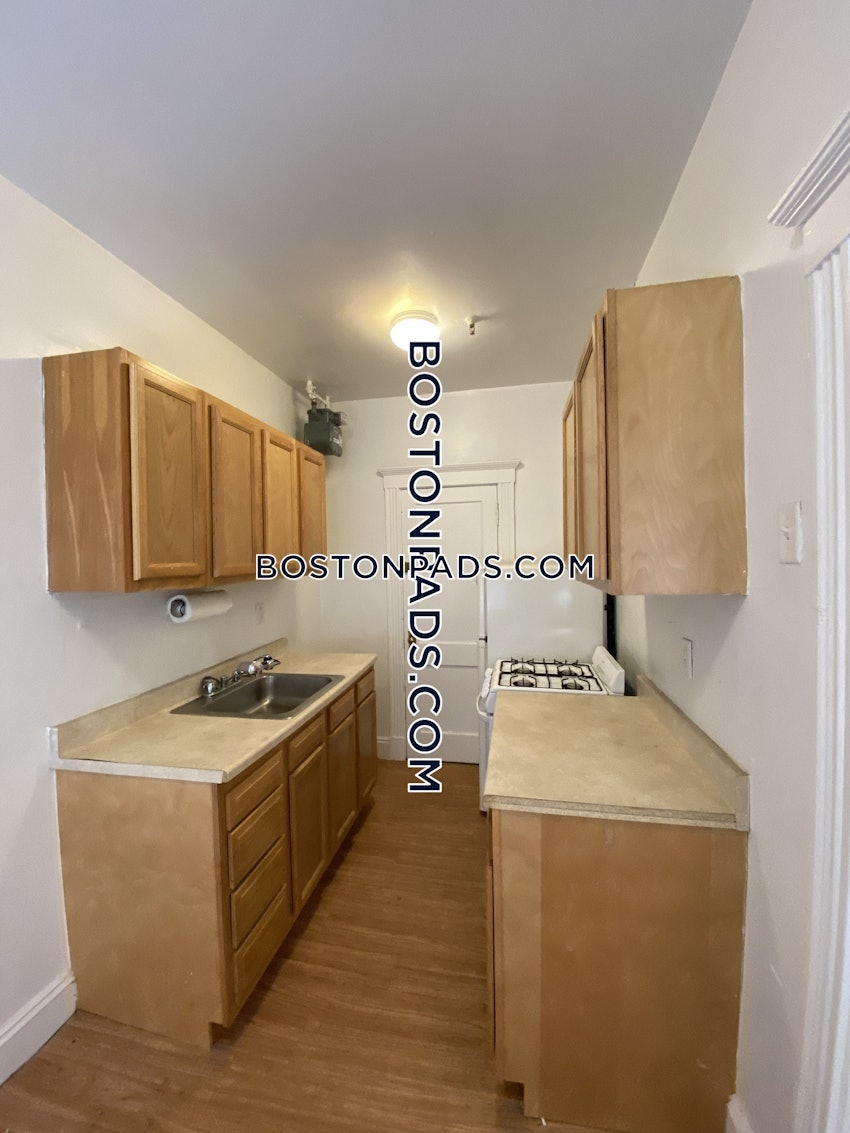 BOSTON - FENWAY/KENMORE - 1 Bed, 1 Bath - Image 7