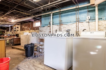 Boston - 2 Beds, 1 Baths