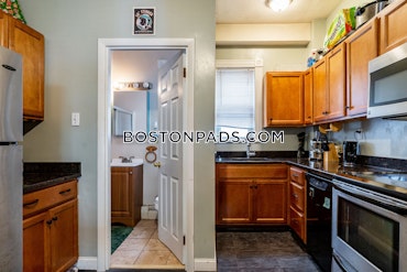 Boston - 2 Beds, 1 Baths