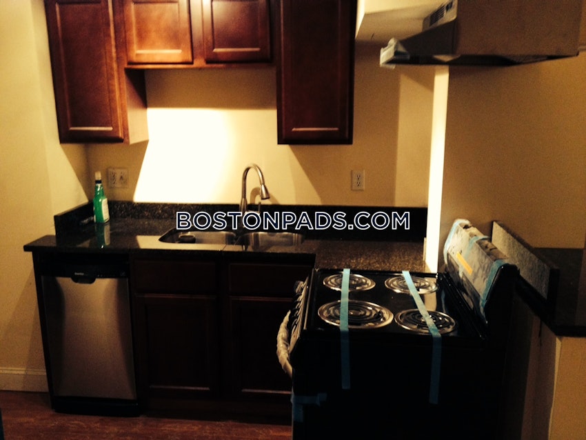 BROOKLINE- COOLIDGE CORNER - 2 Beds, 1 Bath - Image 2