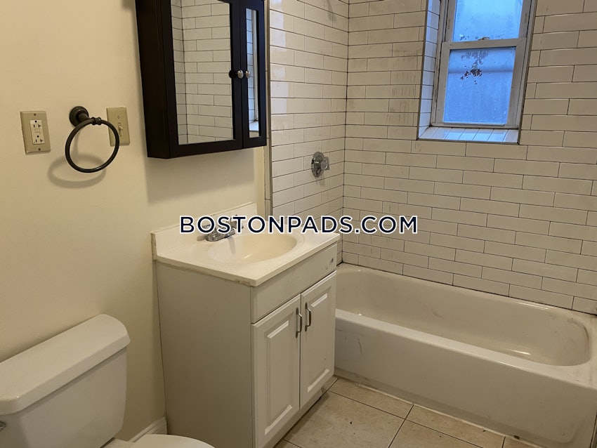 BOSTON - FORT HILL - 4 Beds, 1 Bath - Image 36