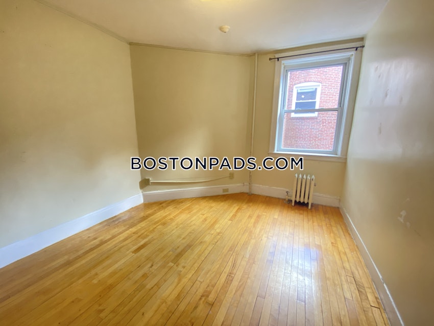 BROOKLINE- BROOKLINE VILLAGE - 4 Beds, 1 Bath - Image 6