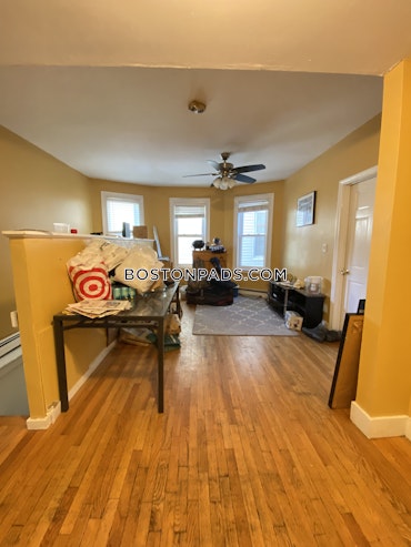 Boston - 6 Beds, 2 Baths