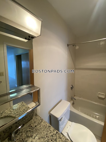 Boston - 2 Beds, 2 Baths