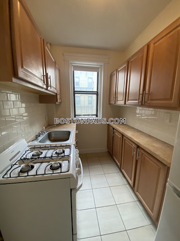 Boston - 0 Beds, 1 Baths