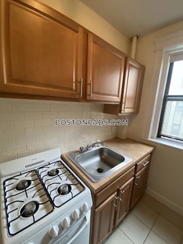 Boston - 0 Beds, 1 Baths