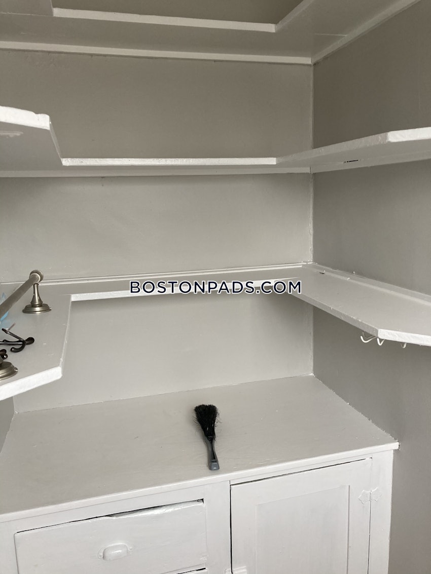 BOSTON - BRIGHTON - OAK SQUARE - 3 Beds, 1 Bath - Image 17