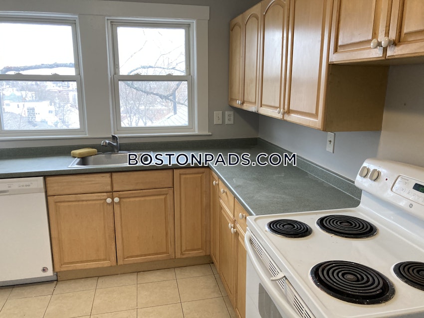 BOSTON - BRIGHTON - OAK SQUARE - 3 Beds, 1 Bath - Image 16