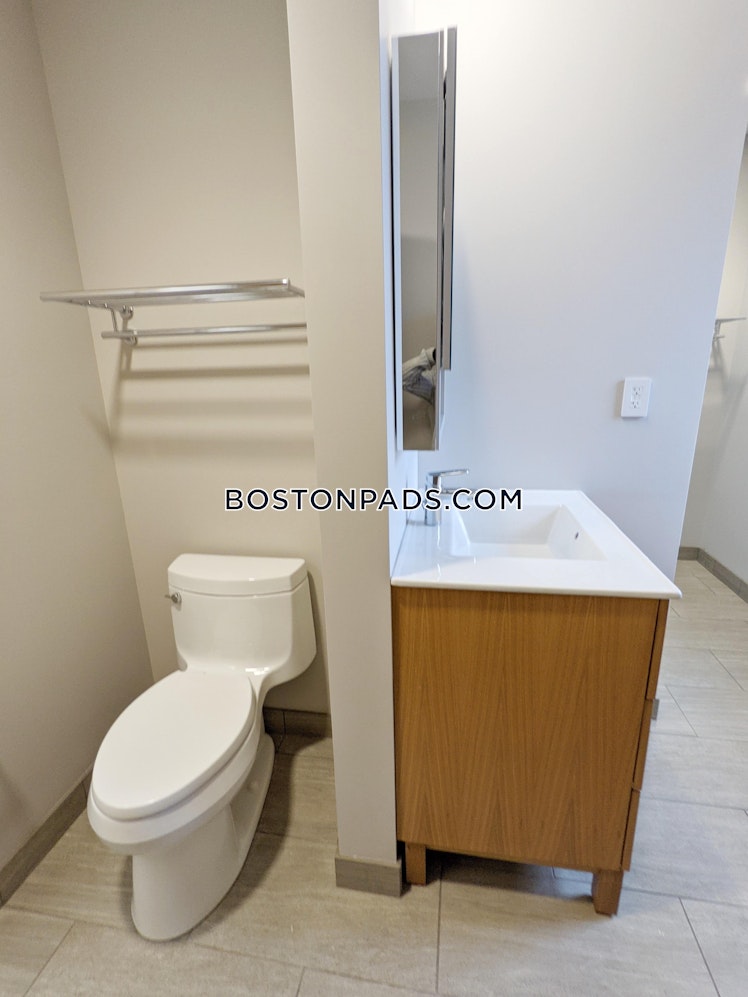 Mount Auburn St., Cambridge