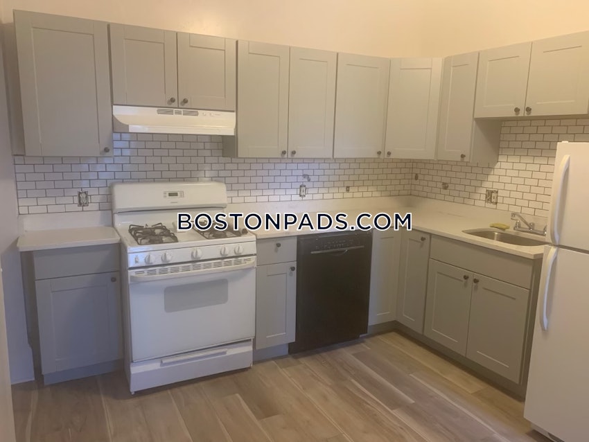 BOSTON - BRIGHTON - OAK SQUARE - 4 Beds, 1.5 Baths - Image 1