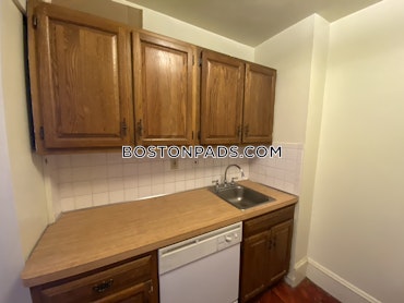 Boston - 0 Beds, 1 Baths