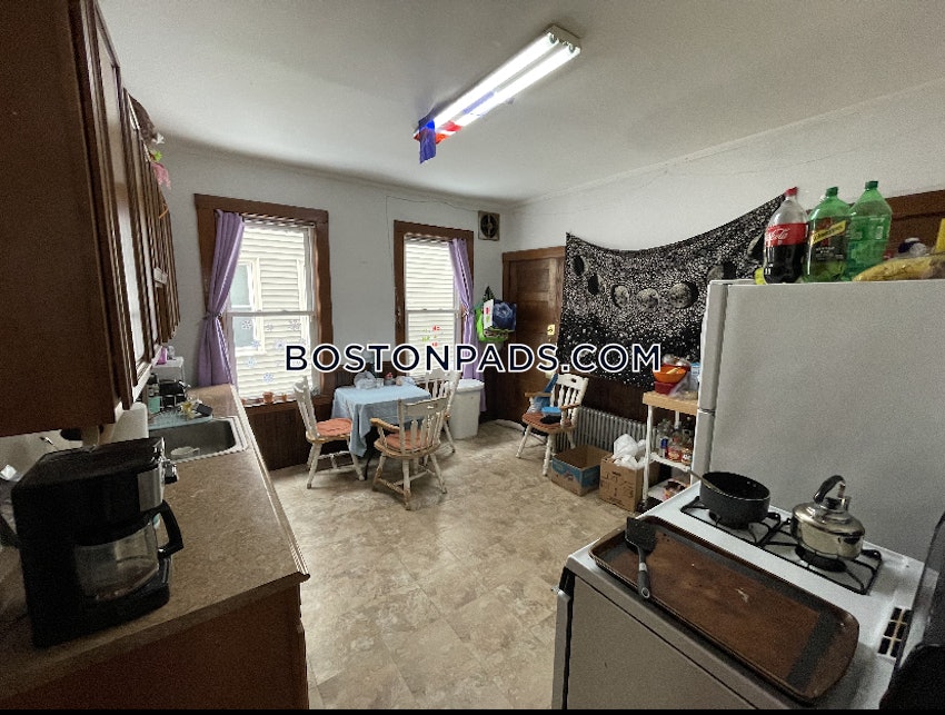 BOSTON - ALLSTON - 3 Beds, 1 Bath - Image 3