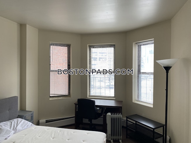 Boston - $4,650+ /mo