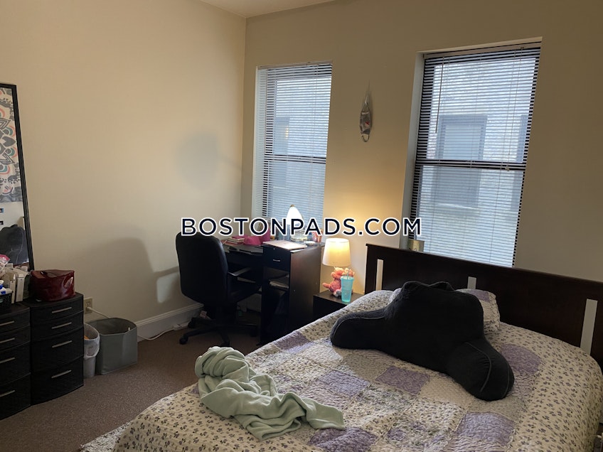 Boston - $4,650+ /month