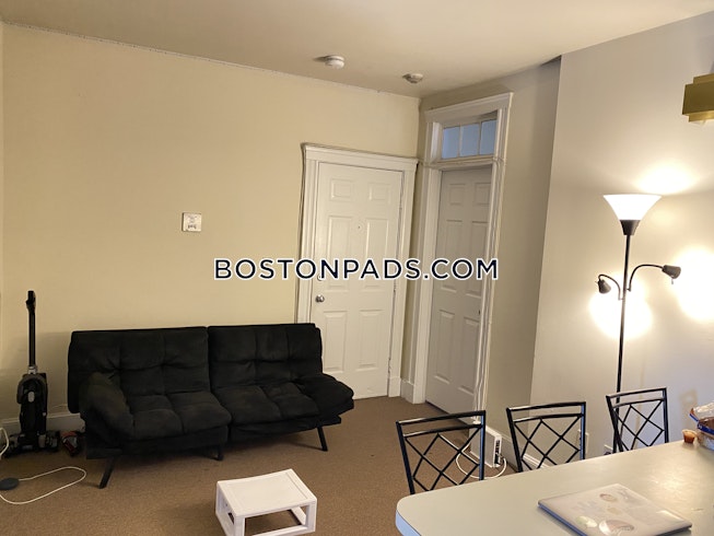 Boston - $4,650+ /mo