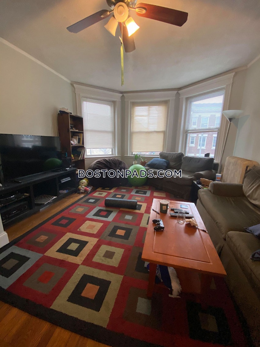 BROOKLINE- COOLIDGE CORNER - 5 Beds, 2 Baths - Image 9