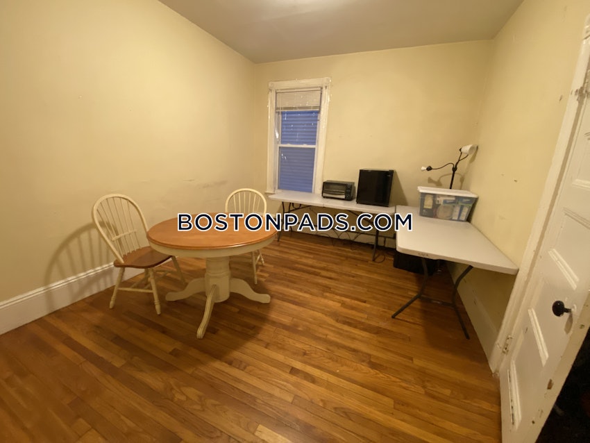 BOSTON - MISSION HILL - 4 Beds, 2 Baths - Image 51