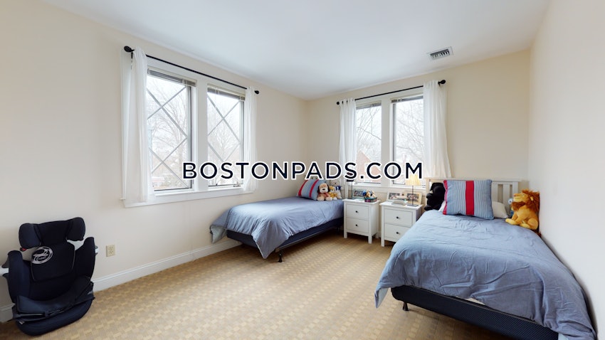 BROOKLINE- BOSTON UNIVERSITY - 3 Beds, 2.5 Baths - Image 10