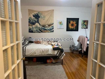 Boston - 4 Beds, 1 Baths