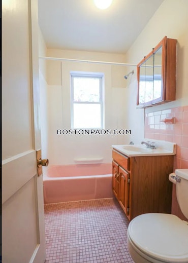 Boston - 2 Beds, 1 Baths