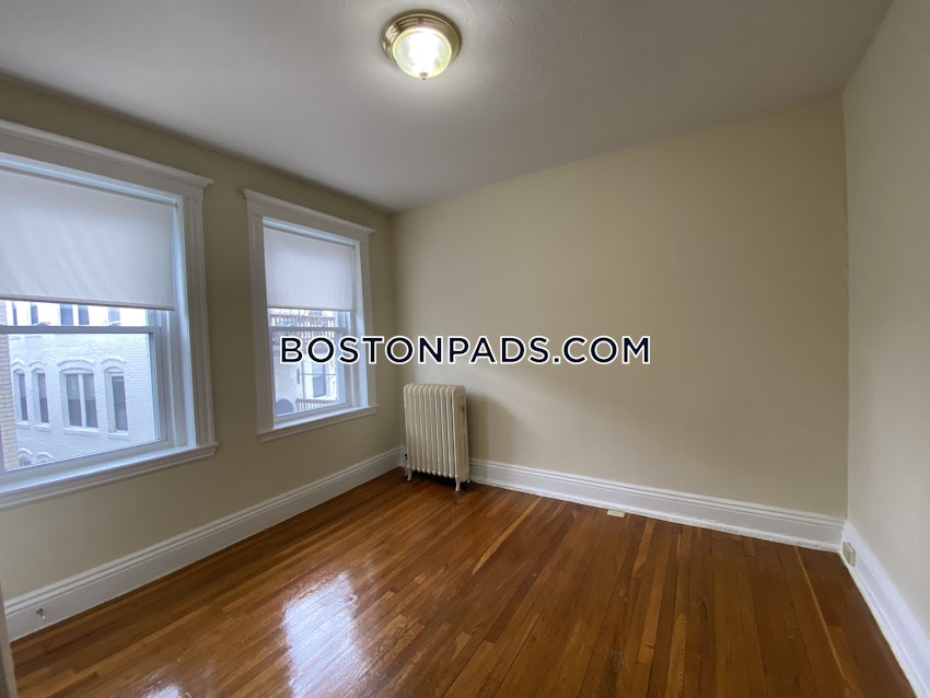 BOSTON - ALLSTON - 1 Bed, 1 Bath - Image 4