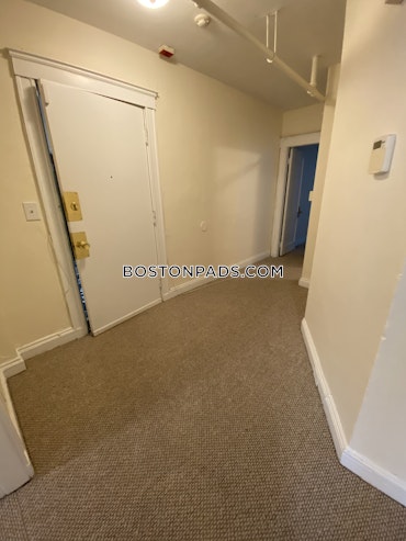 Boston - 2 Beds, 1 Baths