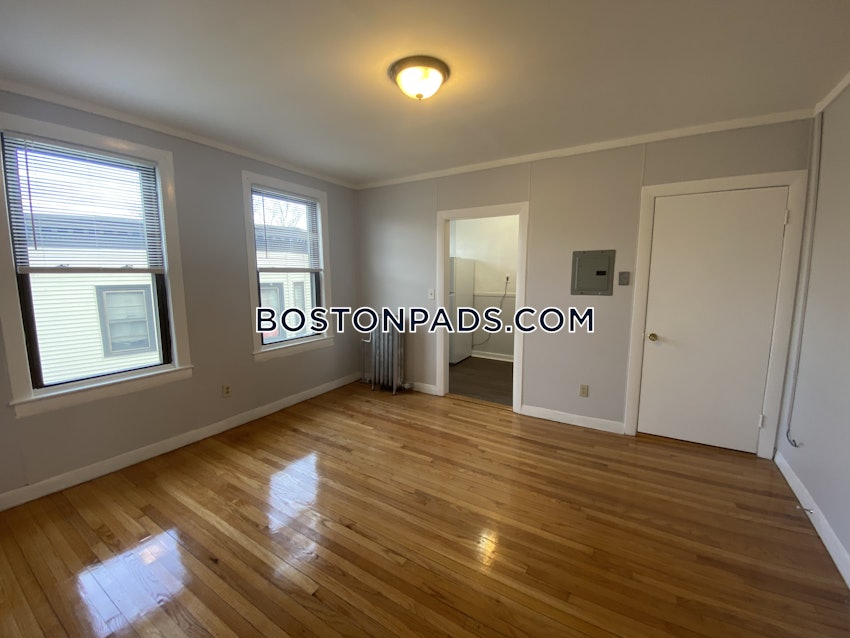 LYNN - 1 Bed, 1 Bath - Image 14