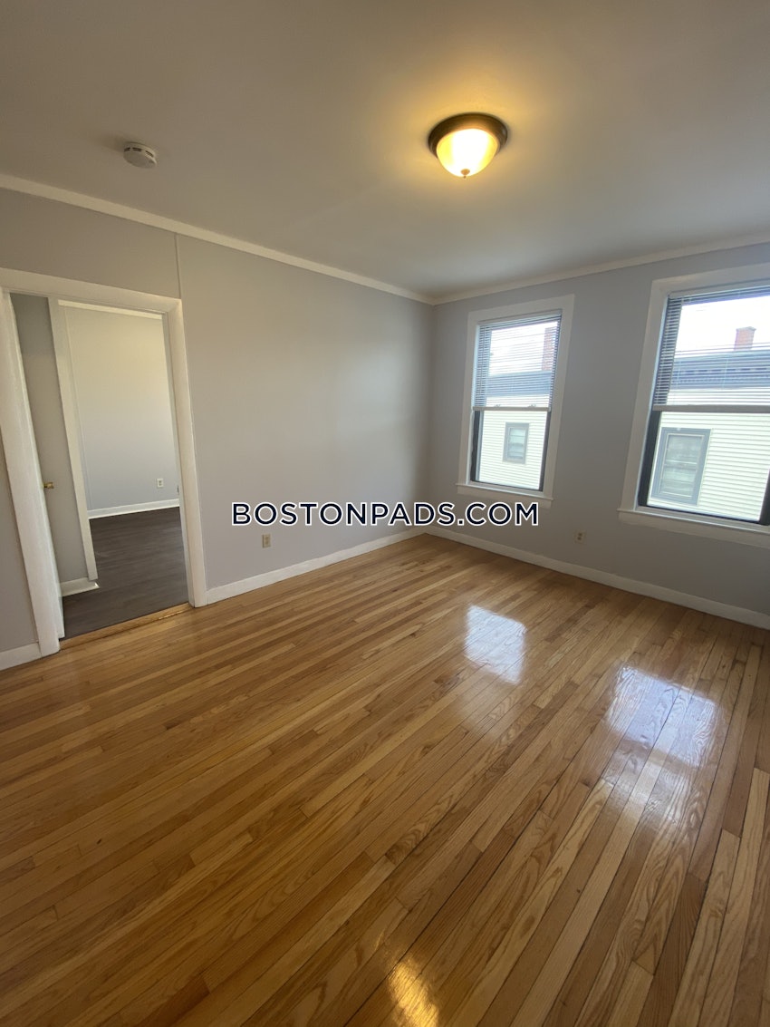 LYNN - 1 Bed, 1 Bath - Image 13