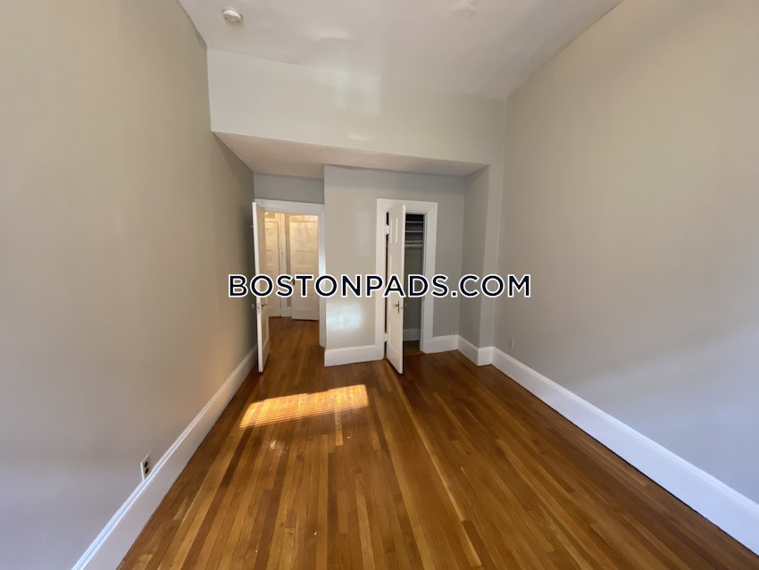 BROOKLINE- COOLIDGE CORNER - 1 Bed, 1 Bath - Image 11