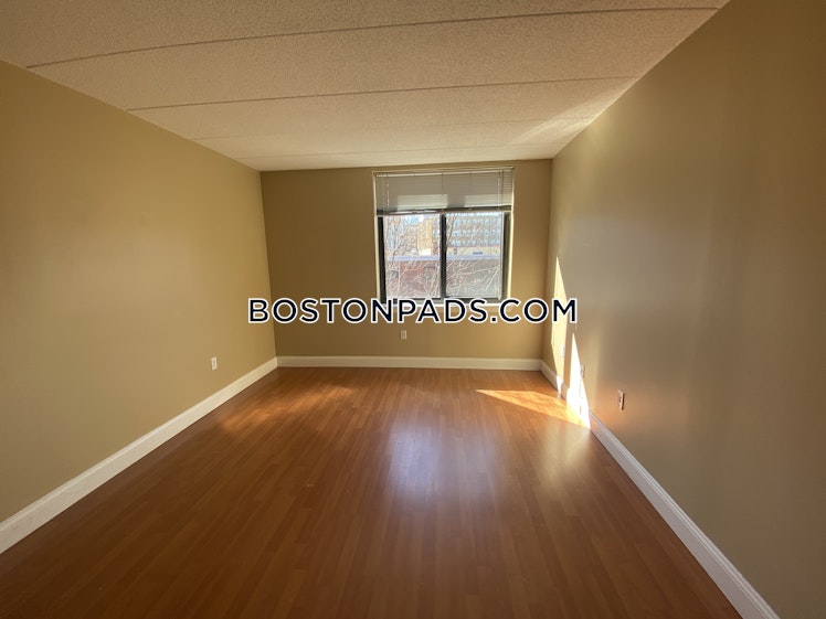 Brainerd Rd., Boston