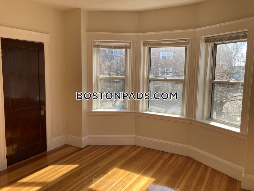 Somerville - $4,200+ /month