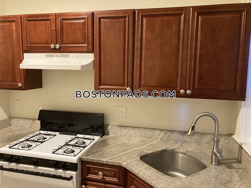 Somerville - $4,200+ /month
