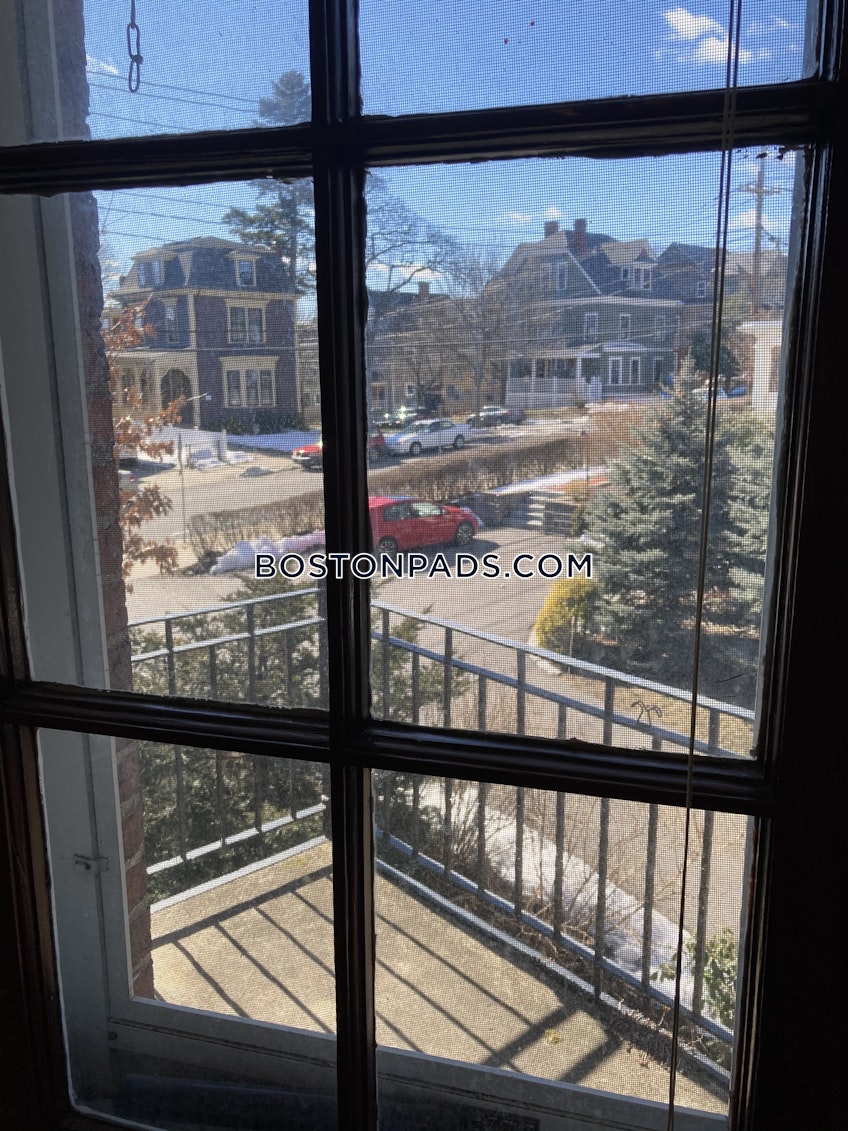 Somerville - $4,200+ /month