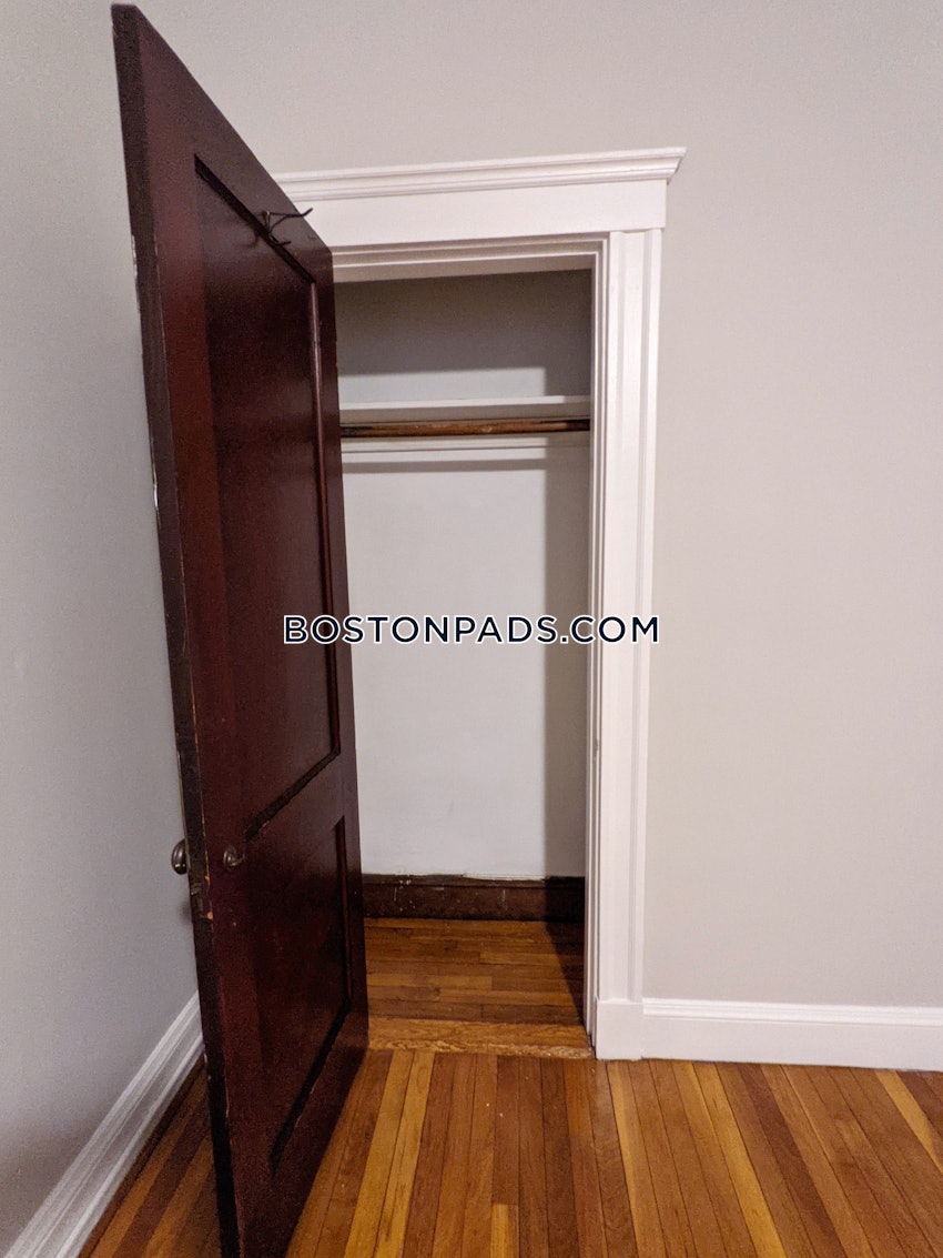 CAMBRIDGE - HARVARD SQUARE - 1 Bed, 1 Bath - Image 12