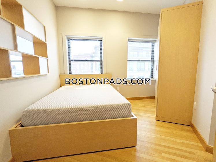 Mount Auburn St., Cambridge