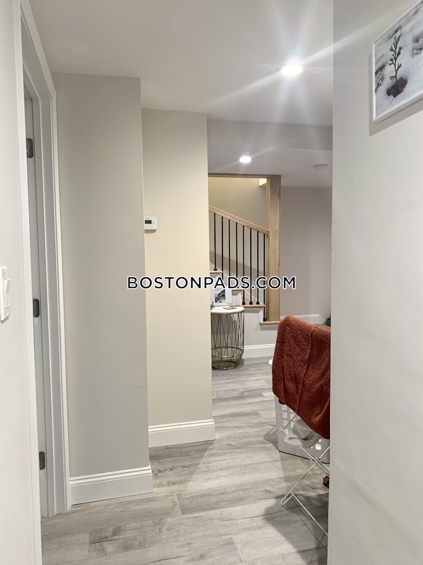BOSTON - SOUTH BOSTON - WEST SIDE - 4 Beds, 2 Baths - Image 38