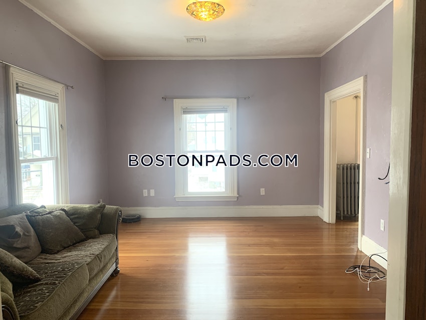 MALDEN - 3 Beds, 1 Bath - Image 6