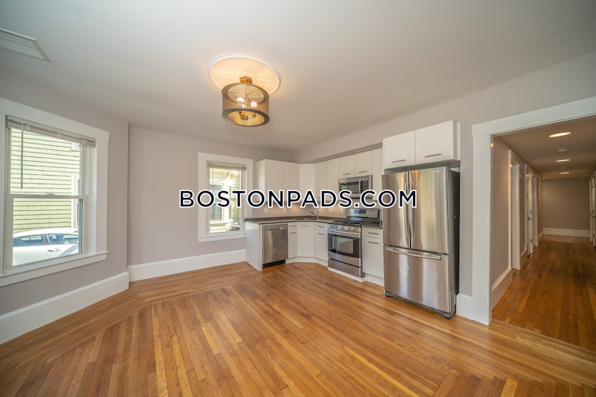 CAMBRIDGE - HARVARD SQUARE - 4 Beds, 2 Baths - Image 57