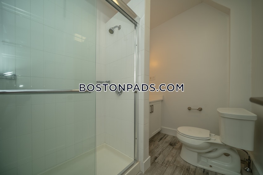 CAMBRIDGE - HARVARD SQUARE - 4 Beds, 2 Baths - Image 53