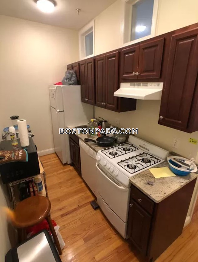 Boston - $6,800+ /mo